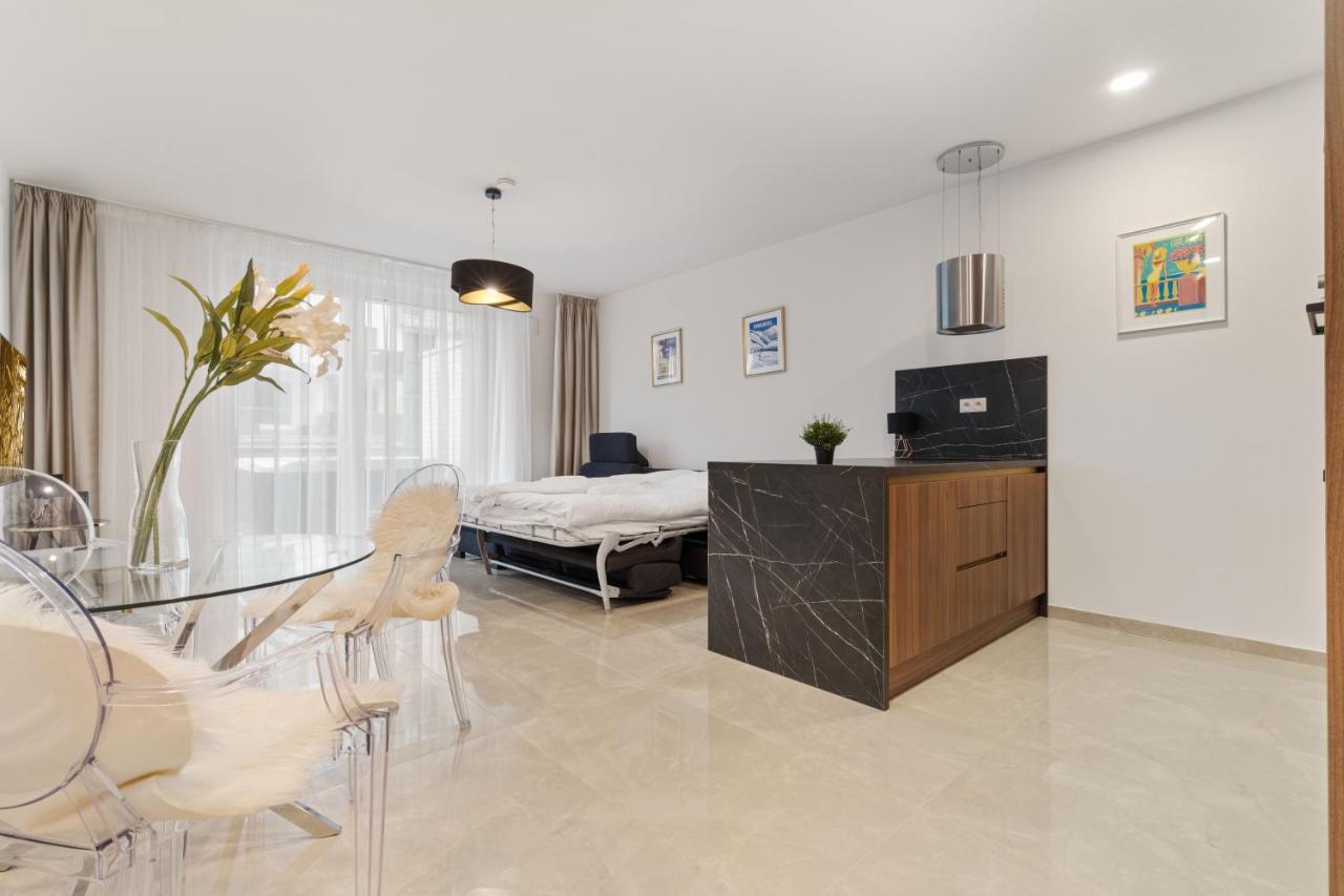 Lam Jegeho Alej - Jacuzzi - Free Parking Apartment Братислава Екстериор снимка
