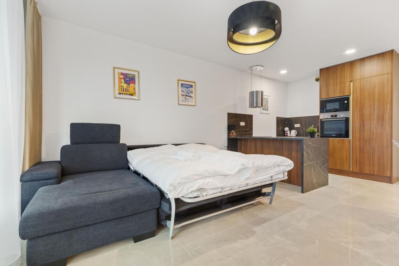 Lam Jegeho Alej - Jacuzzi - Free Parking Apartment Братислава Екстериор снимка